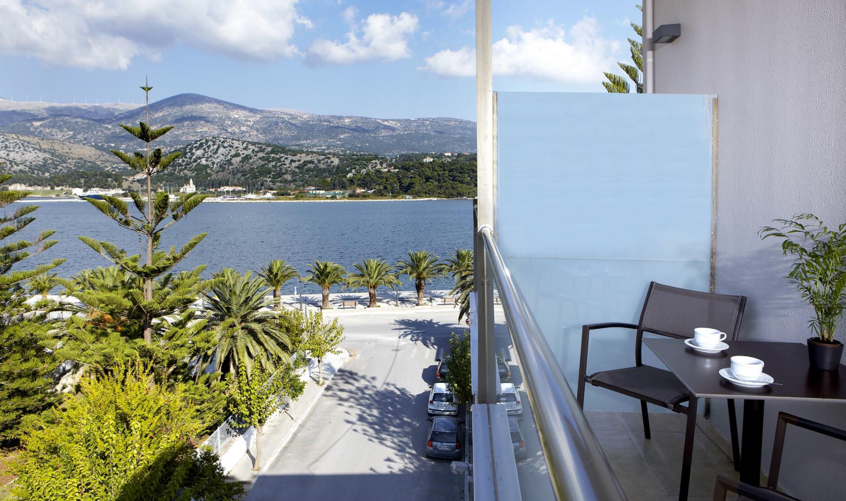 Mouikis Hotel Kefalonia Аргостолион Екстериор снимка