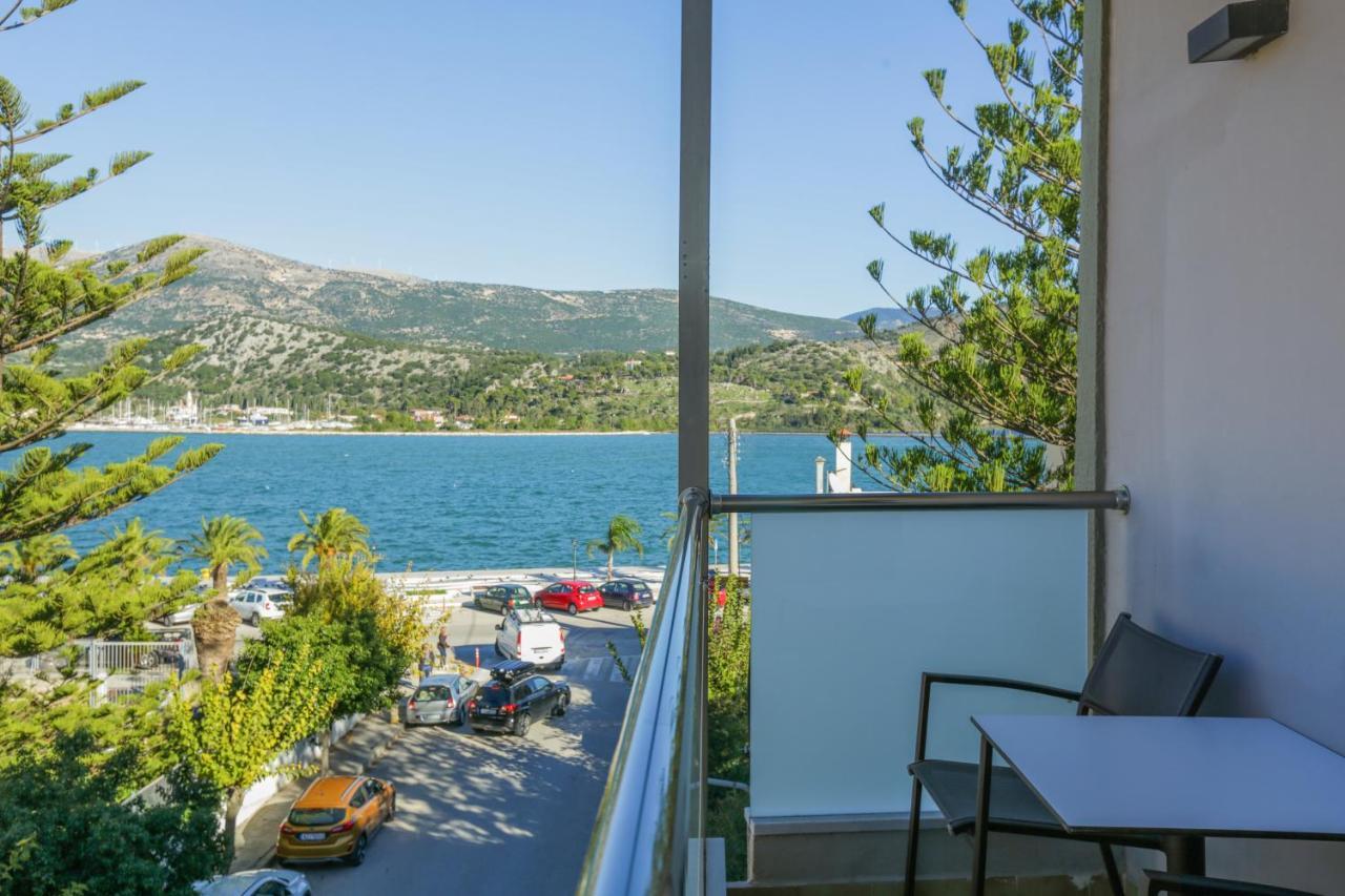 Mouikis Hotel Kefalonia Аргостолион Екстериор снимка